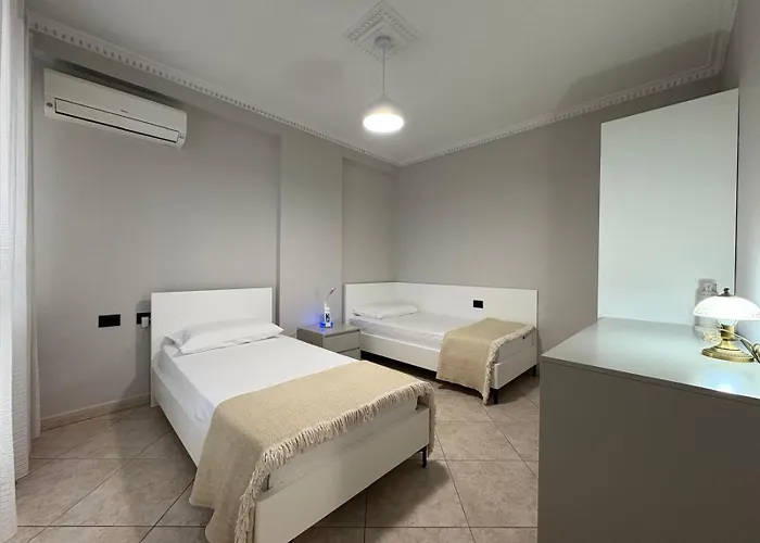 Laureta Tirana