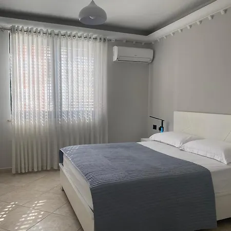 Laureta דירה